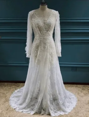 Beach Sexy Boho Wedding Dresses Sweep / Brush Train A-Line Long Sleeve V Neck Lace With Appliques Split Front