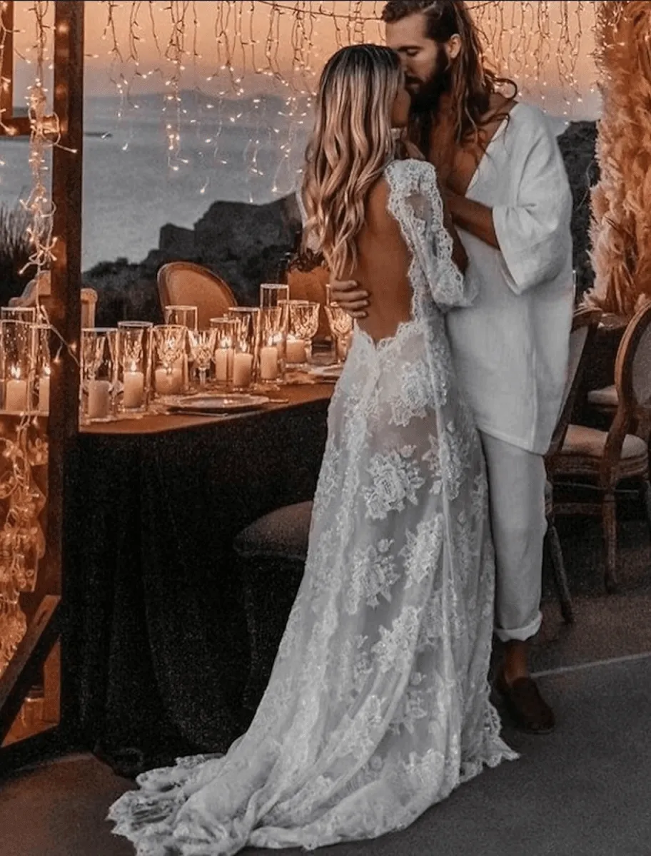 Beach Sexy Boho Wedding Dresses Sweep / Brush Train A-Line Long Sleeve V Neck Lace With Appliques Split Front