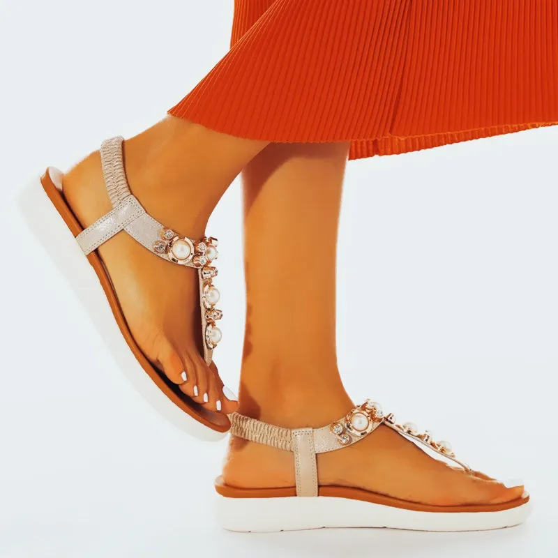 Vanccy Comfortable Pearl On Cloud Sandals