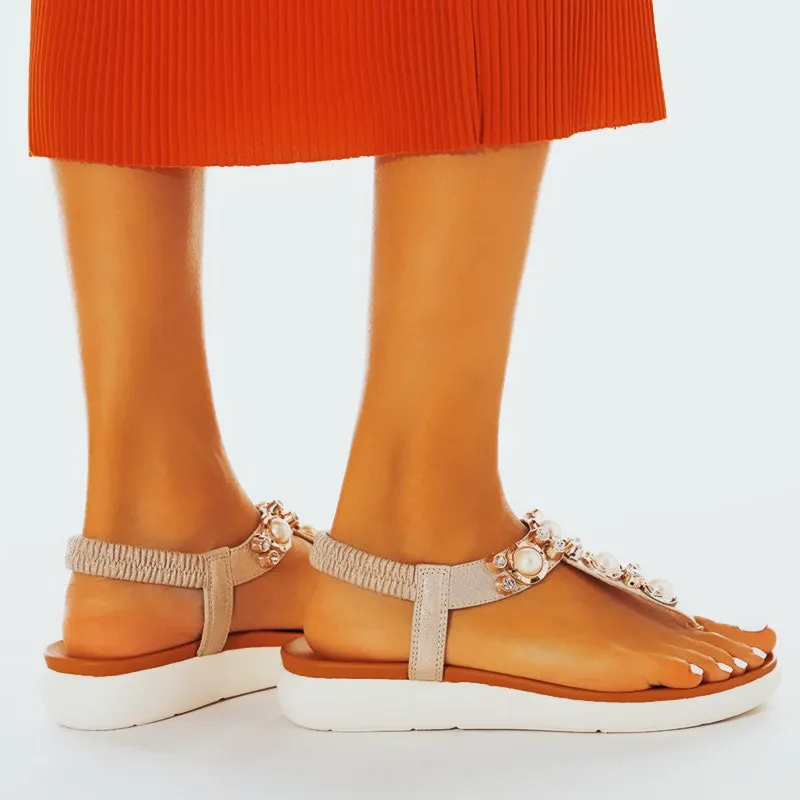 Vanccy Comfortable Pearl On Cloud Sandals
